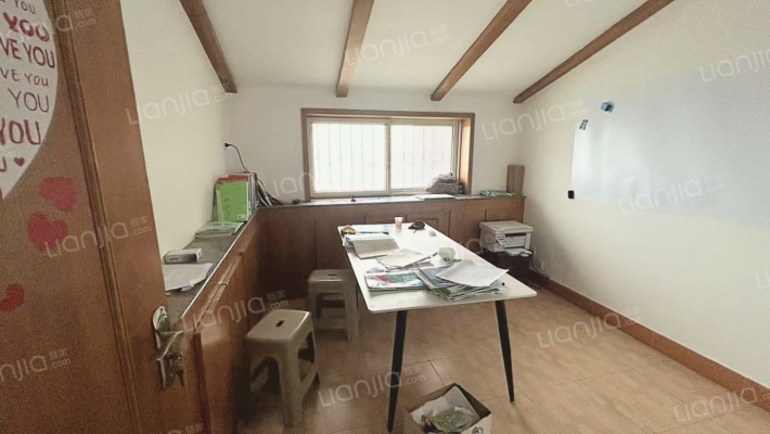 新安小区 5室2厅 南 北-卧室D