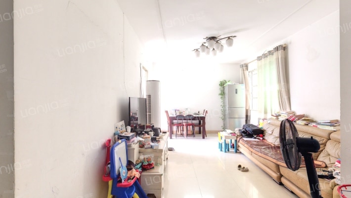 坚真花园二手房实景图