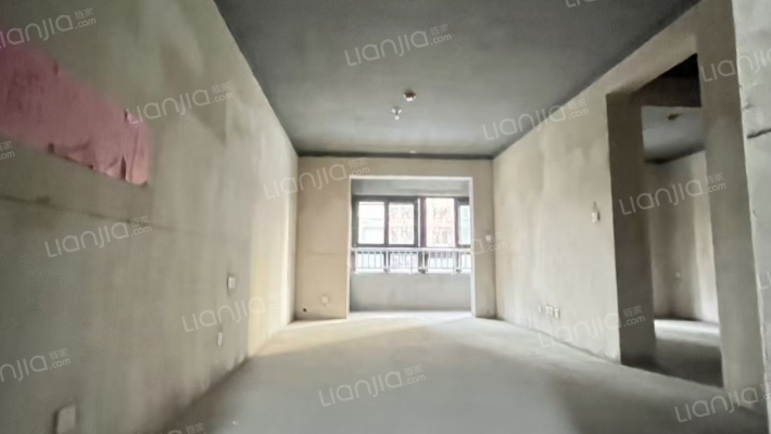 益华名邸二手房实景图