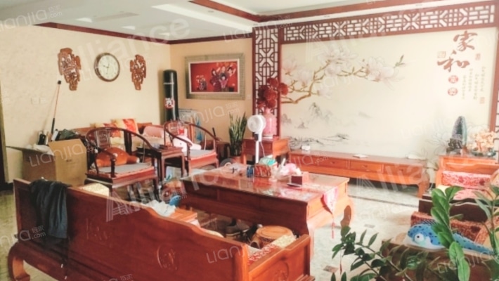 国富嘉园 4室2厅 南 北-客厅