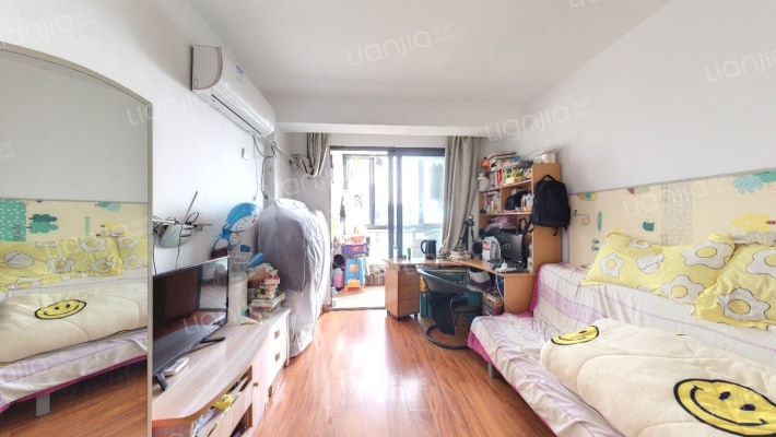 名城湖左岸二手房实景图