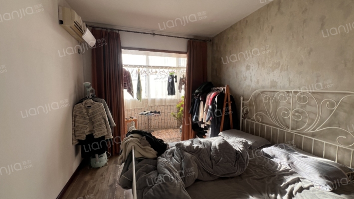 国富嘉园 南北通透三居室  看房提前联系-卧室C