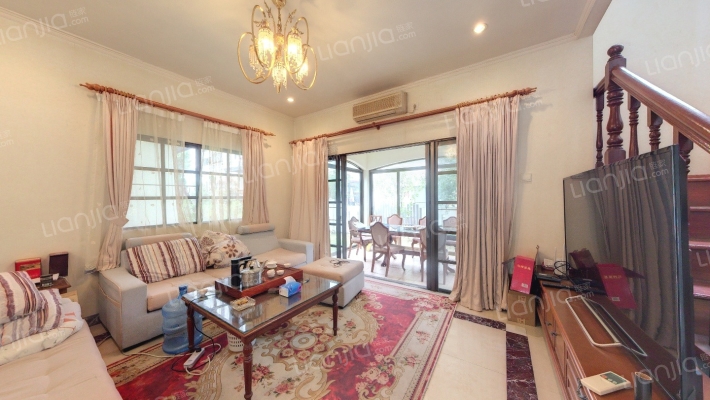 高尔夫山庄D区二手房实景图