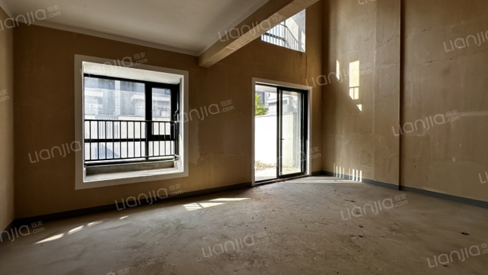 华侨城万科纯水岸二手房实景图