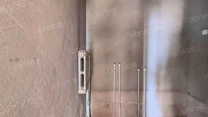 高新区  工业区    交通顺畅   航站楼-卫生间