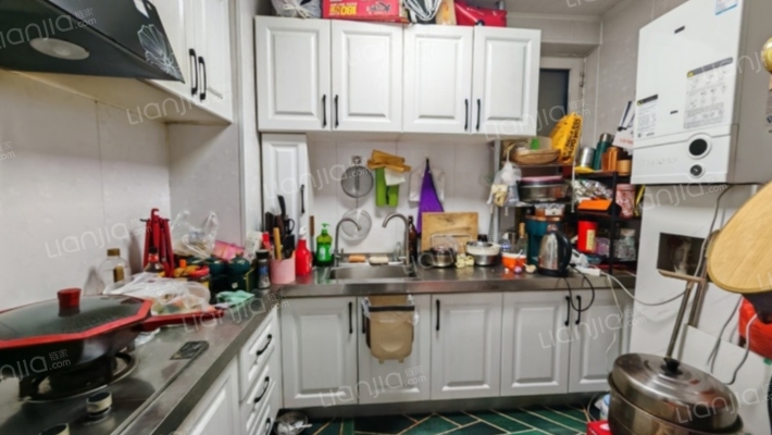 火车站   范阳路  南北通透三居  好楼层急售-厨房