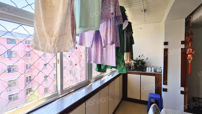 此房跃层复式、楼上楼下南北通透户型好、无遮挡采光好-阳台