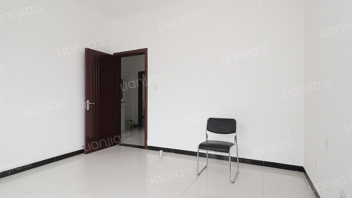 南北通透大户型洋房，采光好，视野好  带阁楼-卧室A