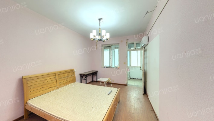 清江路92号二手房实景图