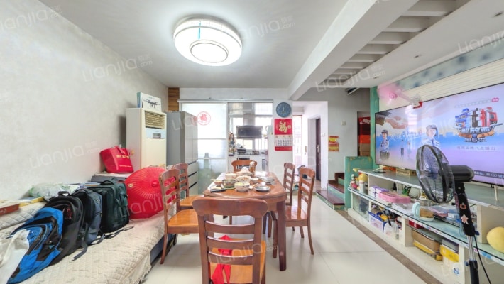 苍霞新城嘉盛苑二手房实景图