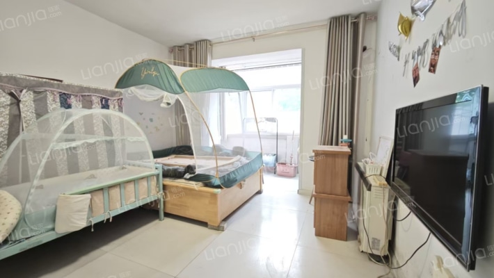 中药厂小区二手房实景图