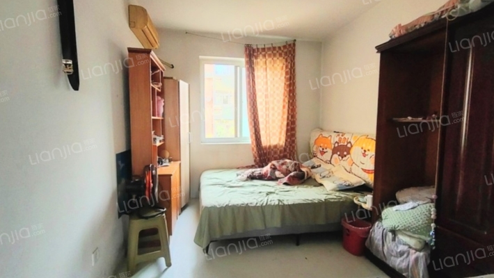 火车站 南北通透两居，好楼层，毛坯随意装修-卧室A