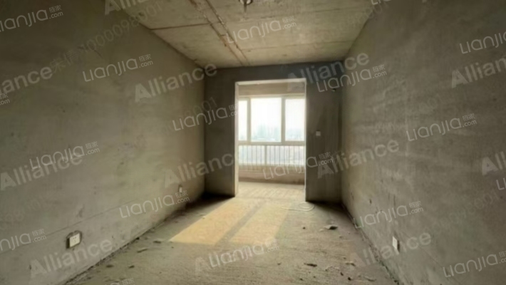 温莎假日二期高层公寓 2室1厅 南 北-客厅