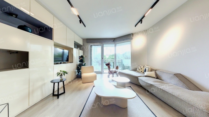 嘉里华庭二手房实景图