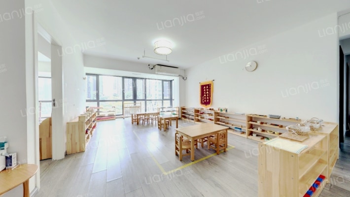 领航城领秀花园二手房实景图