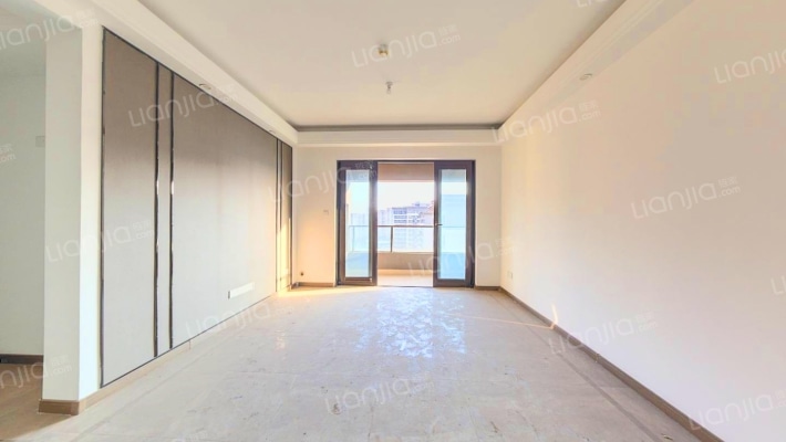 重庆融创文旅城御华二手房实景图