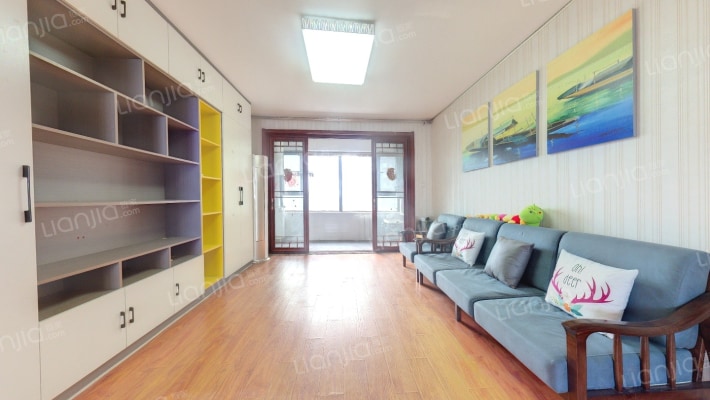 泰悦赫府二手房实景图