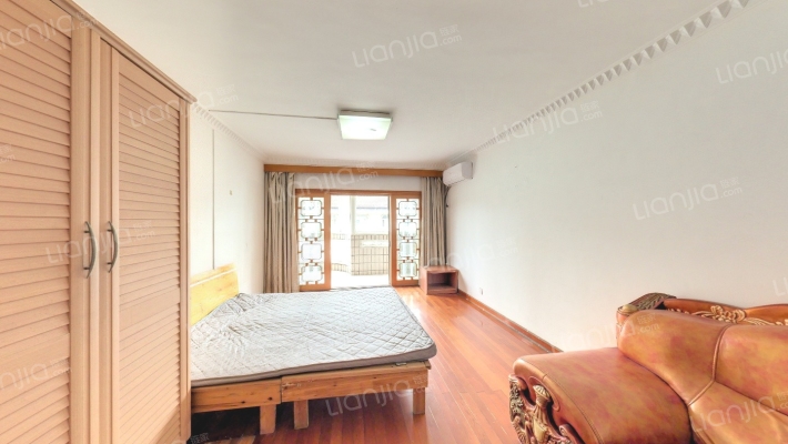 梅花山庄园中苑二手房实景图