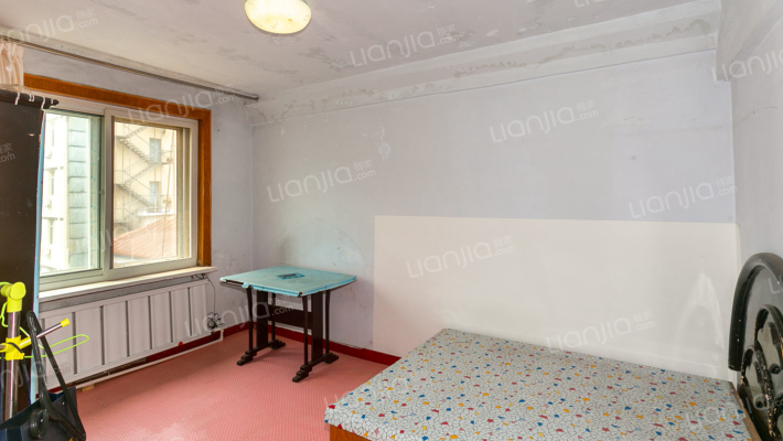 储运小区二手房实景图