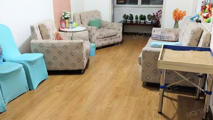 金顶宝座小区二手房实景图