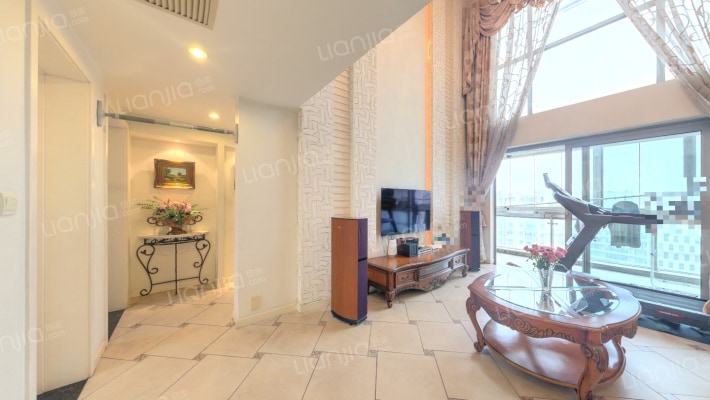 绿洲湖畔花园二手房实景图