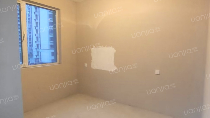 急售铂悦山，大三居，南北向，价格美丽-卧室B