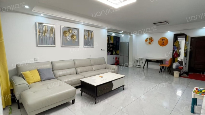 国际未来城A区二手房实景图