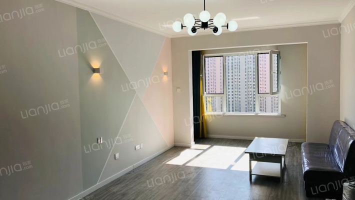 和泓公馆二手房实景图