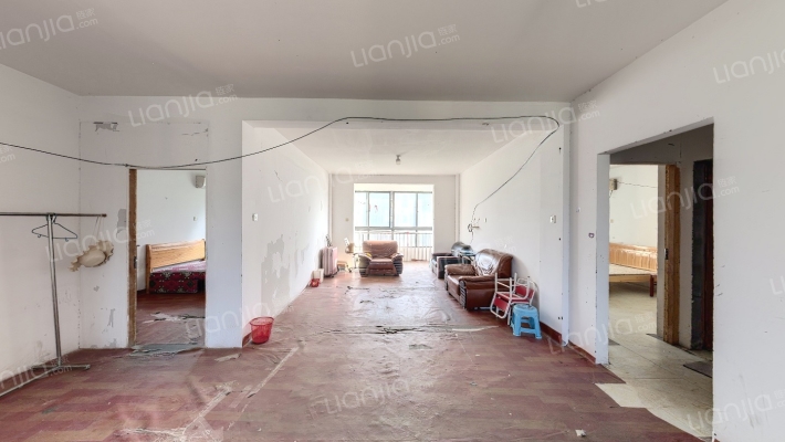 天新嘉苑二手房实景图