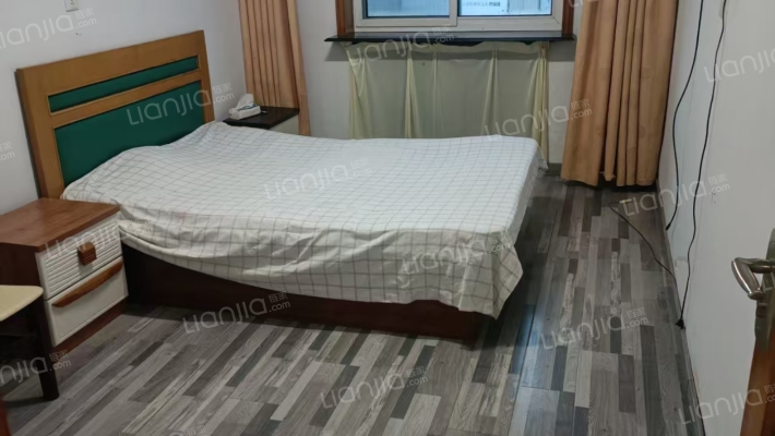 崇建小区二手房实景图