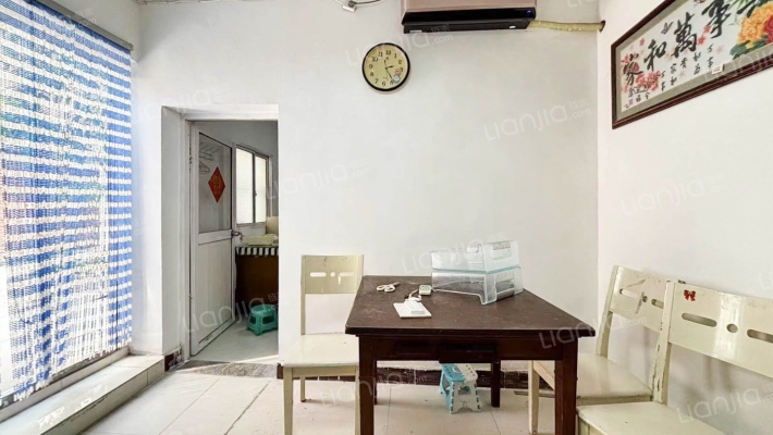 淮海北路98号二手房实景图