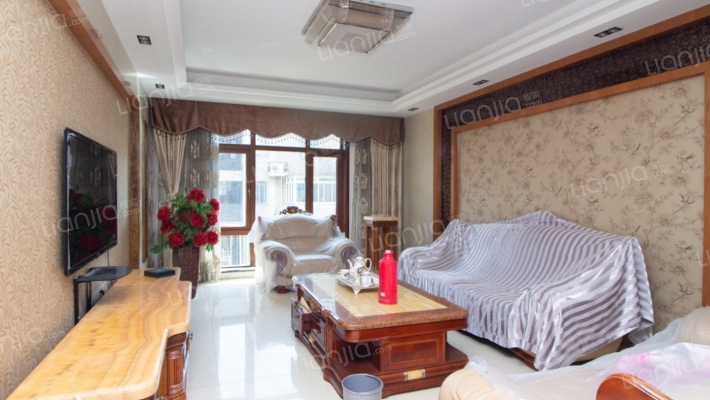 君临南山二手房实景图