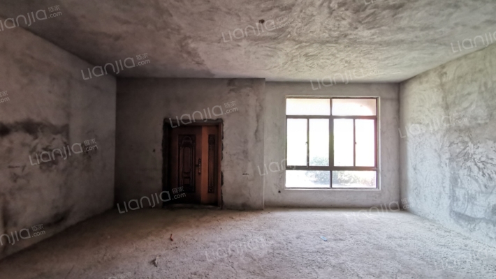 南航海岸华墅二手房实景图