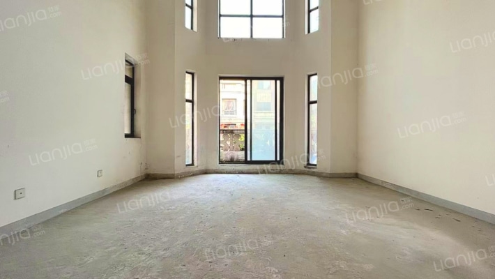 保利心语花园别墅二手房实景图