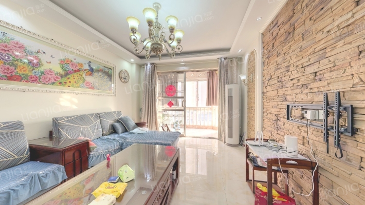 恒达文峰春天二手房实景图