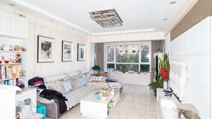 中联江景二手房实景图