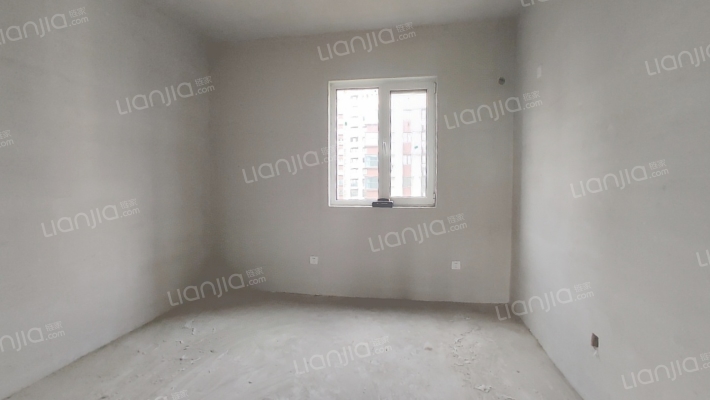 三利中和城C区   中间楼层三居室   价格合适-卧室C