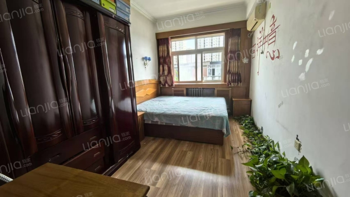 松林店商圈 凌云家属院 南北通透三居出售-卧室A