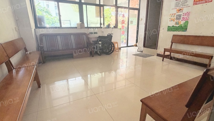 泰河阁小区二手房实景图