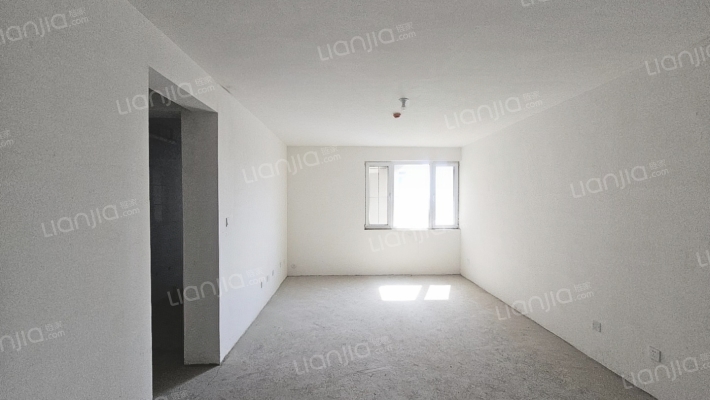 三里南村二手房实景图