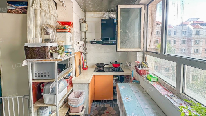 北京路二宫一室一厅以一卫单身公寓-厨房