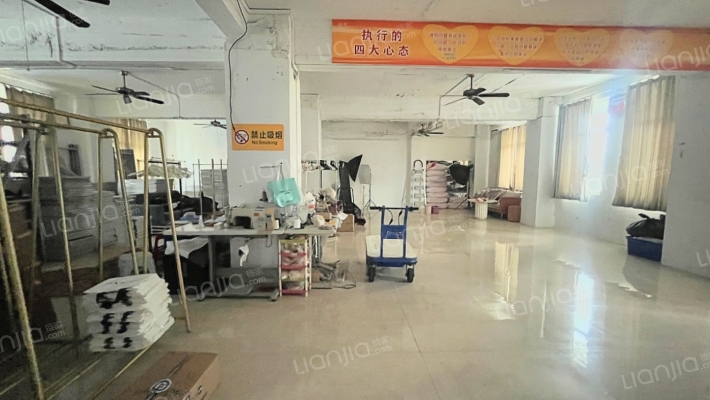 双岛公寓小区二手房实景图