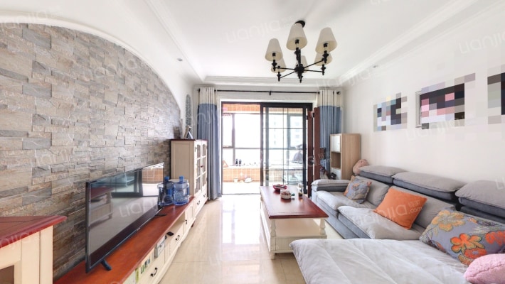 绿地世纪城一期二手房实景图