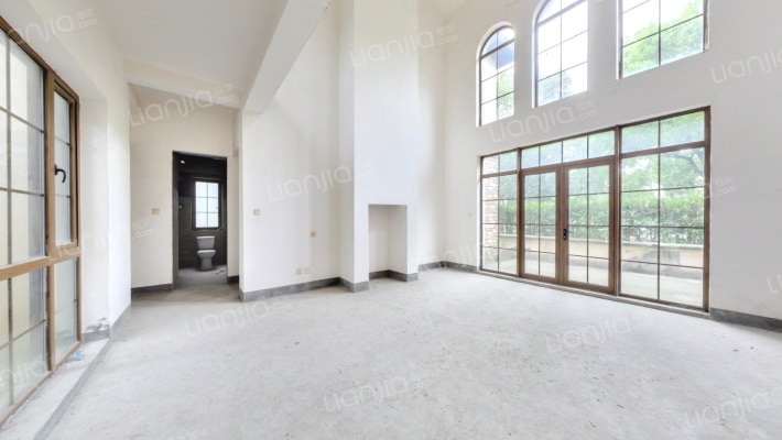 同润圣塔路斯二手房实景图