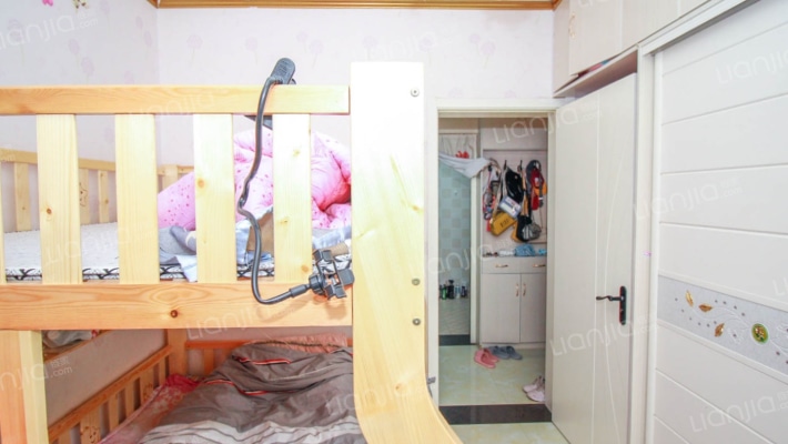 百合金山精装一室一厅，小区干净舒适，适合居住-卧室