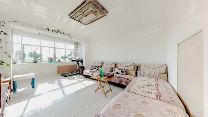 鸿运小区二手房实景图