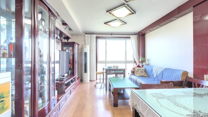 翠成馨园B区二手房实景图