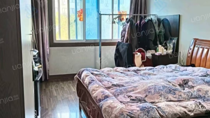 南苑社区亚达小区二手房实景图