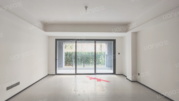 万科璞玉二手房实景图