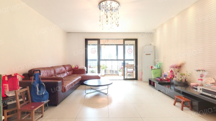 中海湖滨一号二手房实景图